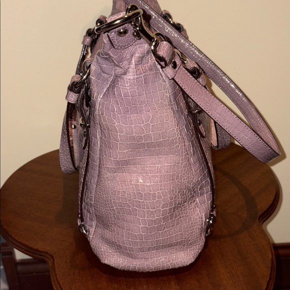 Coach  Alexandra  lavender croc embossed patent leather  shoulder bag  Rare find - Picture 8 of 17
